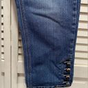 White House | Black Market  Capri Jeans Size 8 Denim Regular Fit Buttons Low Rise Photo 2