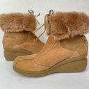 Clarks  brown Nubuck Leather Wedge Fur Lined Snow Winter Boots Foldover Size 8.5 Photo 5