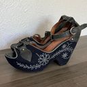 Ariat vista navy floral embroidered t-strap leather wedges 7 Photo 1