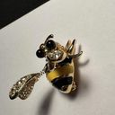 Rhinestone & Enamel Bee Insect Gold Tone Yellow & Black Brooch Pin Moving Wings Photo 4