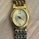 Seiko  Ladies Watch Vintage Gold Tone Bracelet Gold Tone Oval Dial Photo 3