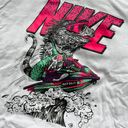 Nike Graphic Tee T-Shirt Photo 1