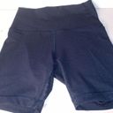 Lululemon  bike Shorts Photo 1