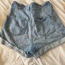 Hollister High-rise Mom Shorts Photo 1