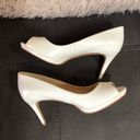 Nine West NWOT  White Peep Toe Heels S6 Photo 1