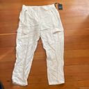 DKNY NWT Womens Cropped Ankle Cargo Pants Joggers in Ivory White Photo 3