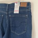 Levi Strauss & CO. Signature by Levi Strauss NEW Mid-rise Bootcut jean Simply Stretch Women’s sz 6M Photo 6