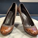 DKNY  Brown & Tan Spool Heels Animal Print SZ 7 Made In Italy 🇮🇹 Heel is 4 inch Photo 5