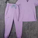 FIGS  women set jogger n scrub top color lilac dawn Photo 0