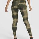 Nike NWT Women's  Dri-FIT One Luxe Mid-Rise Printed Training Leggings Green Volt Photo 4