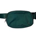 Lululemon  Athletica Womens Belt Bag 1L Kelly Green Photo 7