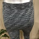 Lane Bryant  High Waisted Gray Space Dye Cropped Leggings Women's Size XL C/D. Photo 2