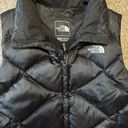 The North Face Quilted 550 Puffer Vest Women Black Photo 1