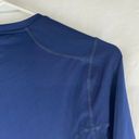 Eastbay  Navy blue Woman's Small compression thermal dry fit shirt sz Small Photo 5