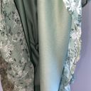 Sage Green Flowy Floral Dress, size M Size M Photo 4