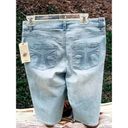 Bermuda REBA LADIES EMBROIDERED LIGHT BLUE DENIM 5 POCKET JEAN  SHORTS NEW 8 Photo 7