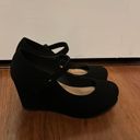 Y-Not Black Wedges Photo 2