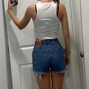 Ellemenno Jean Shorts Photo 2