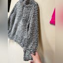 Weatherproof  Vintage Women’s Grey Sherpa Faux Fur Pullover Fall Jacket Sz Large Photo 9