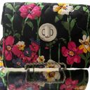 Vera Bradley 🌷NWOT  ‘Your Turn’ Smartphone Wristlet, Wildflower Garden Photo 2