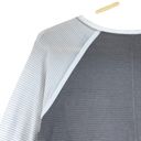 Lululemon  Womens Size 8 Athletic Tee Long Sleeve Top Crew Neck Grey White Photo 12