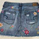 American Eagle  OUTFITTERS Blue Washed Embroidered
Denim Mini Pure Cotton Skirt 8 Photo 4