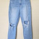 Abercrombie & Fitch ‘The mom high rise jean, distressed light wash size 26 / 2R Photo 0