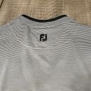 FootJoy FJ  Women’s sleeveless golf shirt with v-neck and tab collar Photo 5