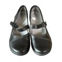 L.L.Bean  Womens Mary Jane Comfort Shoes 6W Black Leather Classic Buckle Strap Photo 3