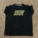 Nike graphic tee Photo 1