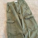 TNA cargo pants. 100% cotton. Color Photo 2