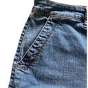 Gloria Vanderbilt -ALL AROUND SLIMMING EFFCT Jean Shorts, 2 fro t pockets. 2 back pockets, size 10, excellent condition Photo 1