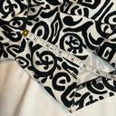 Isaac Mizrahi  Black and White Pattern Shorts Photo 9