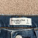 Abercrombie & Fitch : The Mom Short High Rise Photo 2