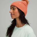 Lululemon  Bubble Knit Pom Beanie Pink Savannah Hat Merino Wool Blend Textured Photo 0