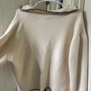 Vestique Sweater Photo 5