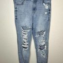 American Eagle  Light Wash Distressed Curvy Hi Rise Jegging Crop Jeans Size 10 Photo 8