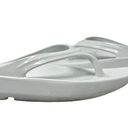 Oofos Women's OOlala Luxe Recovery Sandals
White Womens Size 8 Photo 0