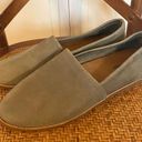 L.L.Bean  lakewashed Sedona sage leather slip on flats size 9.5 Photo 3