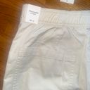 Abercrombie & Fitch High rise Cargo Pants Photo 4