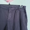 NYDJ Not Your Daughters Jeans‎ Relaxed Pleated Linen Shorts Photo 2