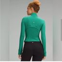 Lululemon  Cropped Define Jacket Nulu in Kelly Green Size 2 Photo 1