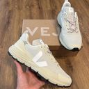 VEJA Beige Athletic Training Lace Up Shoes Sneakers New Photo 0