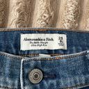 Abercrombie & Fitch Jeans Photo 2