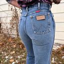 Wrangler Vintage Ladies  red ribbon high rise wedgie fit taper ankle jeans Photo 1