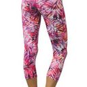 prAna  Roxanne Women's Capri Pants in Pink Paradise Photo 9