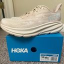 Hoka Clifton 9 Running Shoes Photo 1