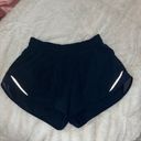 Lululemon Hotty Hot Short 2.5” Photo 2