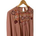 Harper  Blouse Francesca’s Pink Embroidered Medium Floral Long Sleeve Boho Photo 2