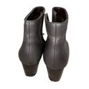 J.Jill  Womens Size 8 Dark Brown Leather Zip Fashion Ankle Boots Photo 2